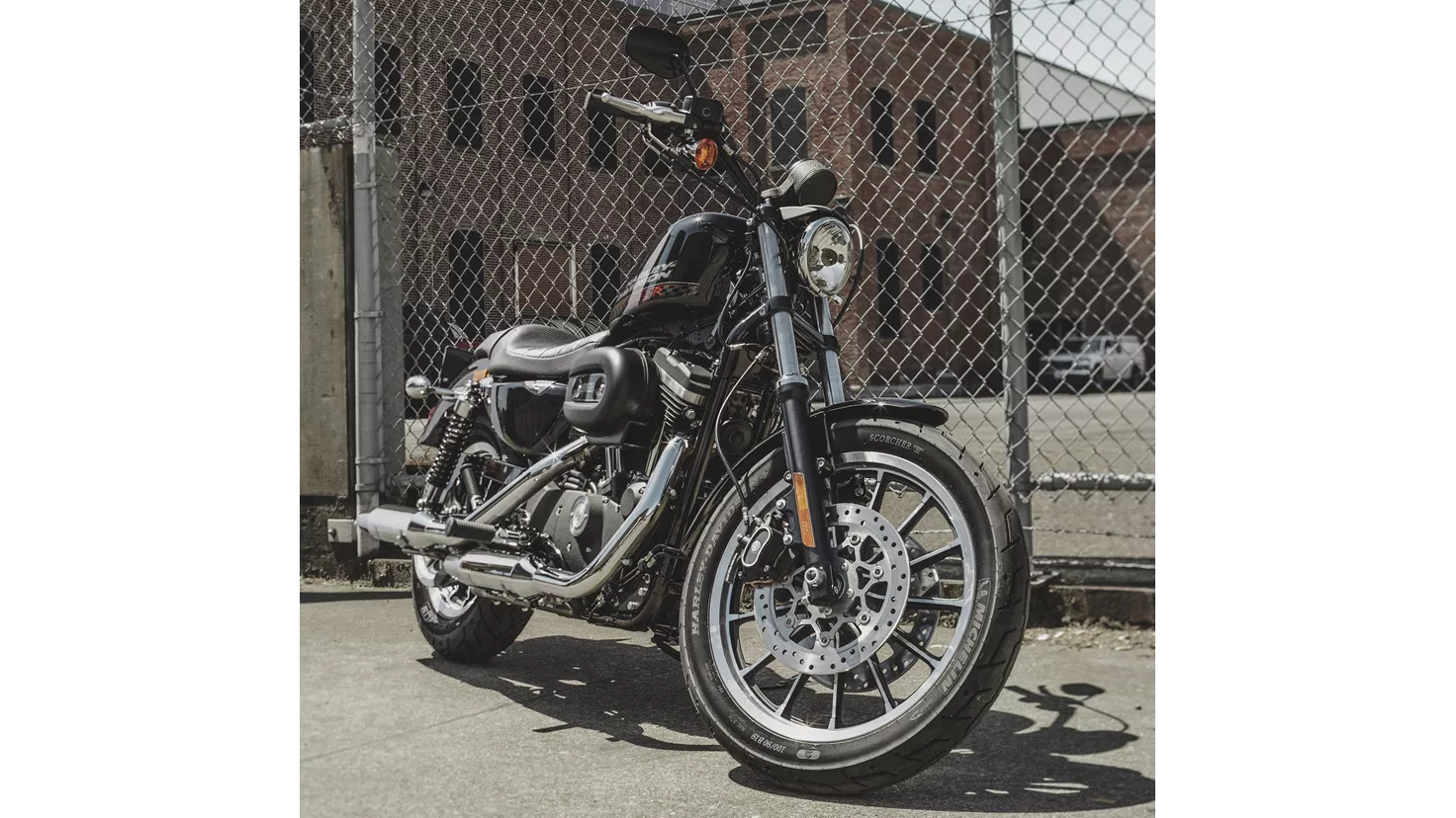 Harley Sportster R Harley-Davidson Sportster XL 883 R Roadster 2015 - technical data ...