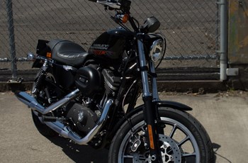 Harley-Davidson Sportster XL 883 R Roadster 2015 - Bild 6 Harley-Davidson Sportster XL 883 R Roadster 2015 - Bild 6