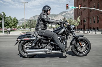 Harley-Davidson Dyna Fat Bob FXDF 2015 - Bild 2 Harley-Davidson Dyna Fat Bob FXDF 2015 - Bild 2