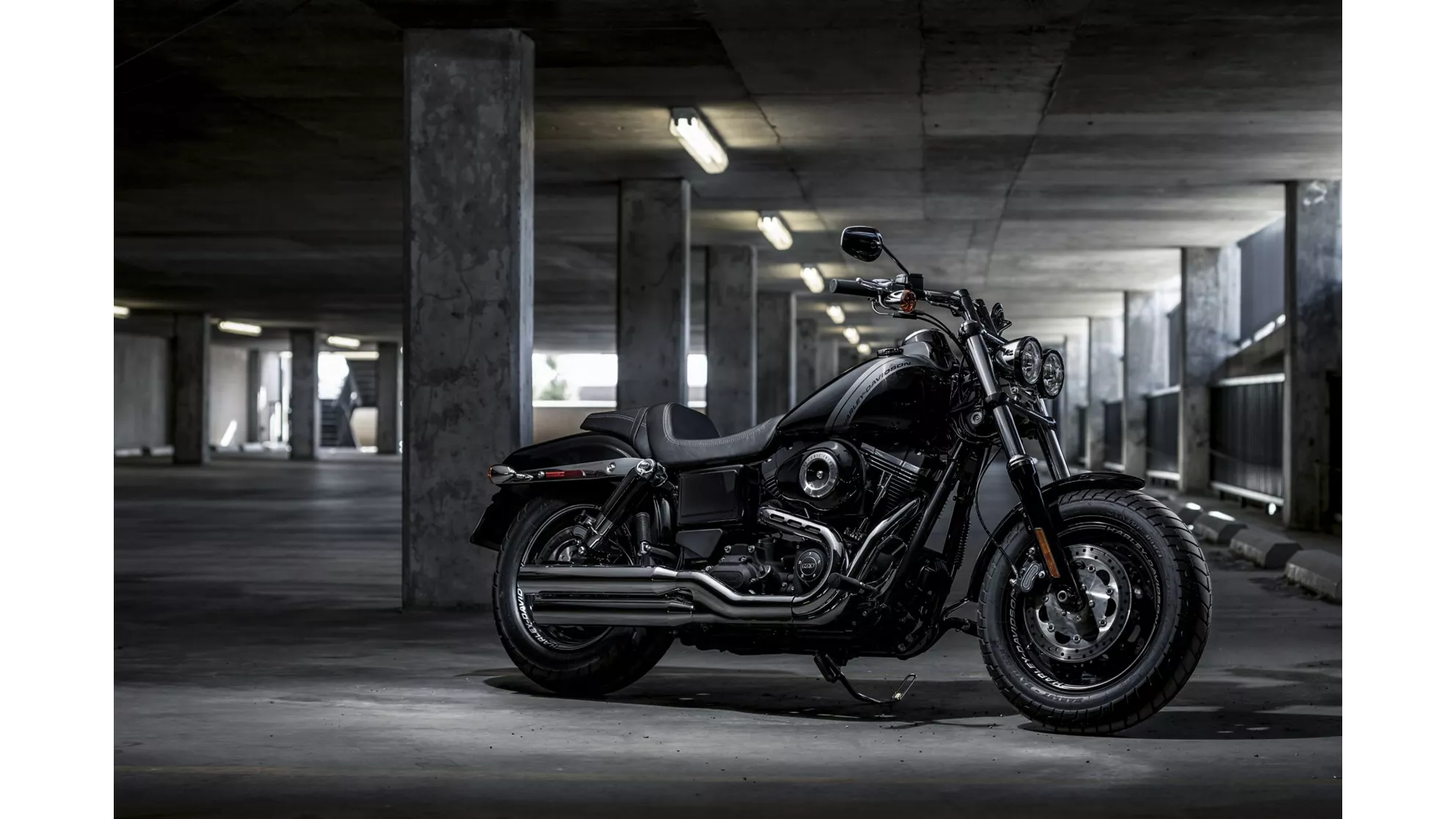 Harley-Davidson Dyna Fat Bob FXDF - Image 4 Harley-Davidson Dyna Fat Bob FXDF - Image 4