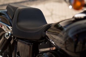 Harley-Davidson Dyna Fat Bob FXDF 2015 - Bild 11 Harley-Davidson Dyna Fat Bob FXDF 2015 - Bild 11