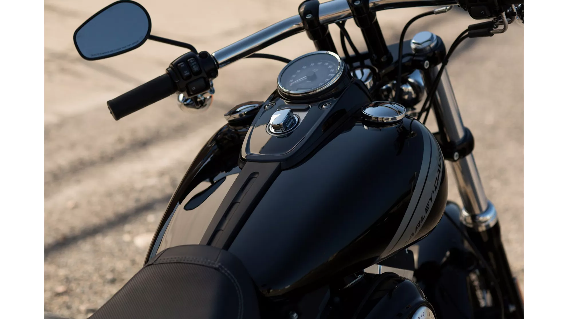 Harley-Davidson Dyna Fat Bob FXDF - Image 12 Harley-Davidson Dyna Fat Bob FXDF - Image 12