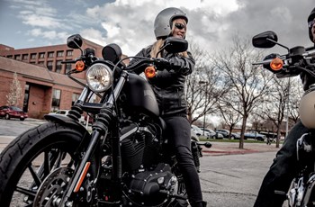 Harley-Davidson Sportster XL 883 N Iron 2015 - Bild 7 Harley-Davidson Sportster XL 883 N Iron 2015 - Bild 7