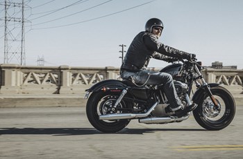 Harley-Davidson Sportster XL 1200X Forty-Eight 2015 - Bild 8 Harley-Davidson Sportster XL 1200X Forty-Eight 2015 - Bild 8