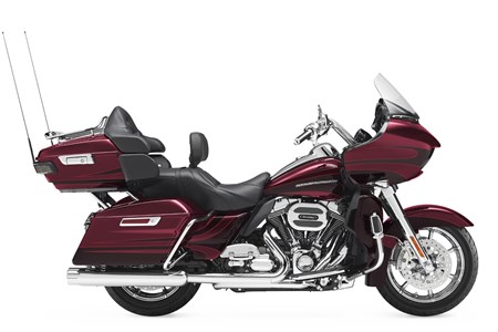 Harley-Davidson CVO Road Glide Ultra FLTRUSE 2015