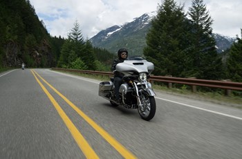 Harley-Davidson CVO Street Glide FLHXSE 2015 - Bild 5