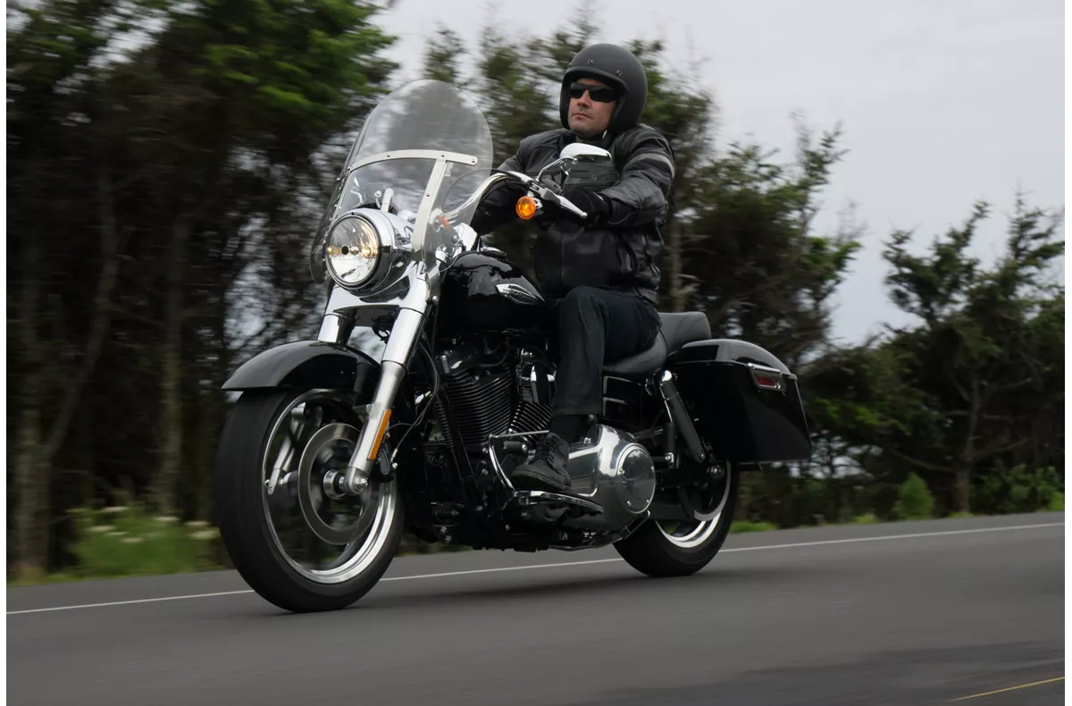 Harley-Davidson Dyna Switchback FLD Harley-Davidson Dyna Switchback FLD