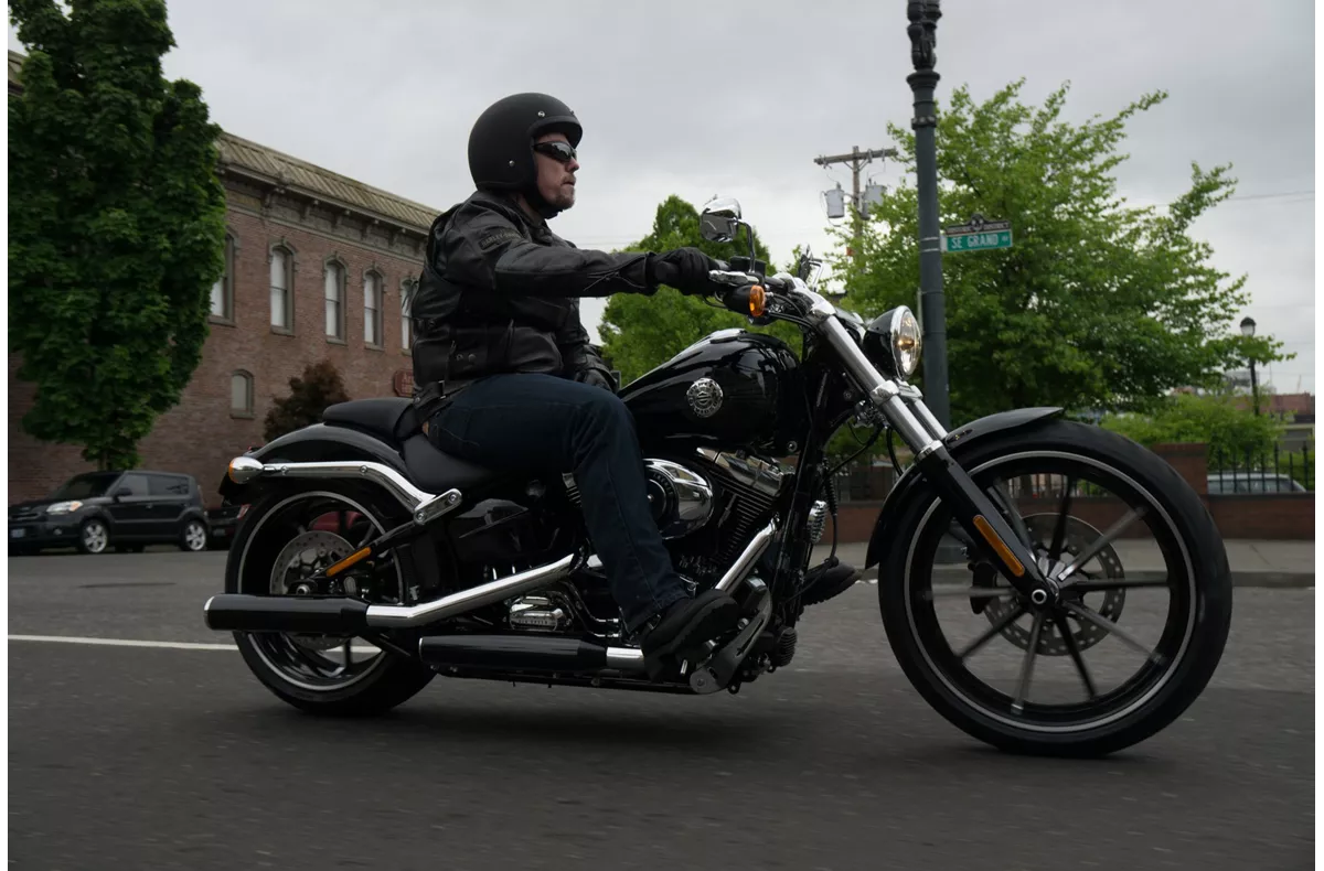 Harley-Davidson Softail Breakout FXSB Harley-Davidson Softail Breakout FXSB