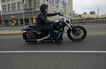 Harley-Davidson Softail Breakout FXSB 2015 - Bild 3