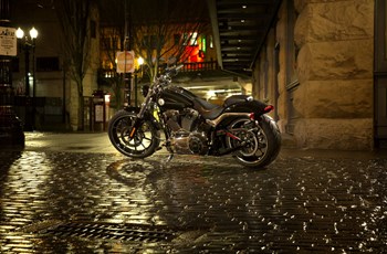 Harley-Davidson Softail Breakout FXSB 2015 - Bild 9