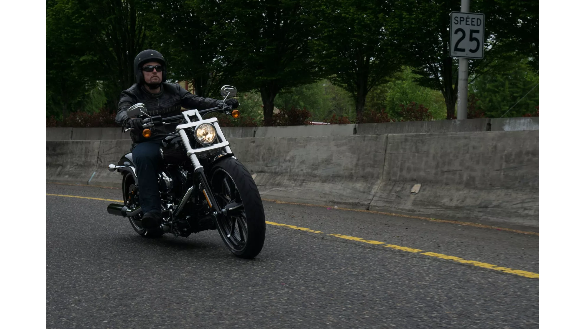 Harley-Davidson Softail Breakout FXSB - Image 10 Harley-Davidson Softail Breakout FXSB - Image 10