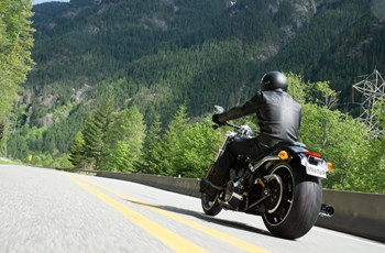 Harley-Davidson Softail Breakout FXSB 2015 - Bild 14