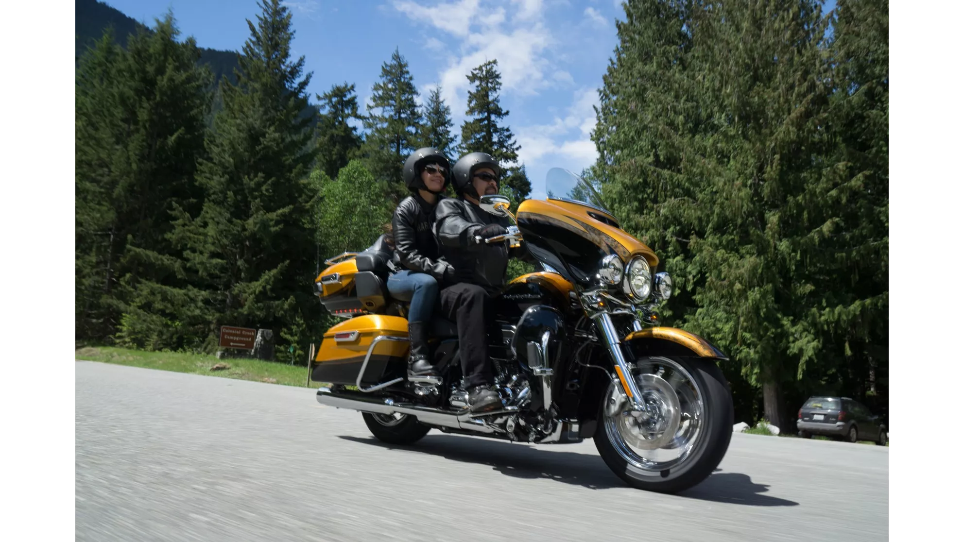 Harley-Davidson CVO Ultra Limited FLHTKSE - Image 4 Harley-Davidson CVO Ultra Limited FLHTKSE - Image 4