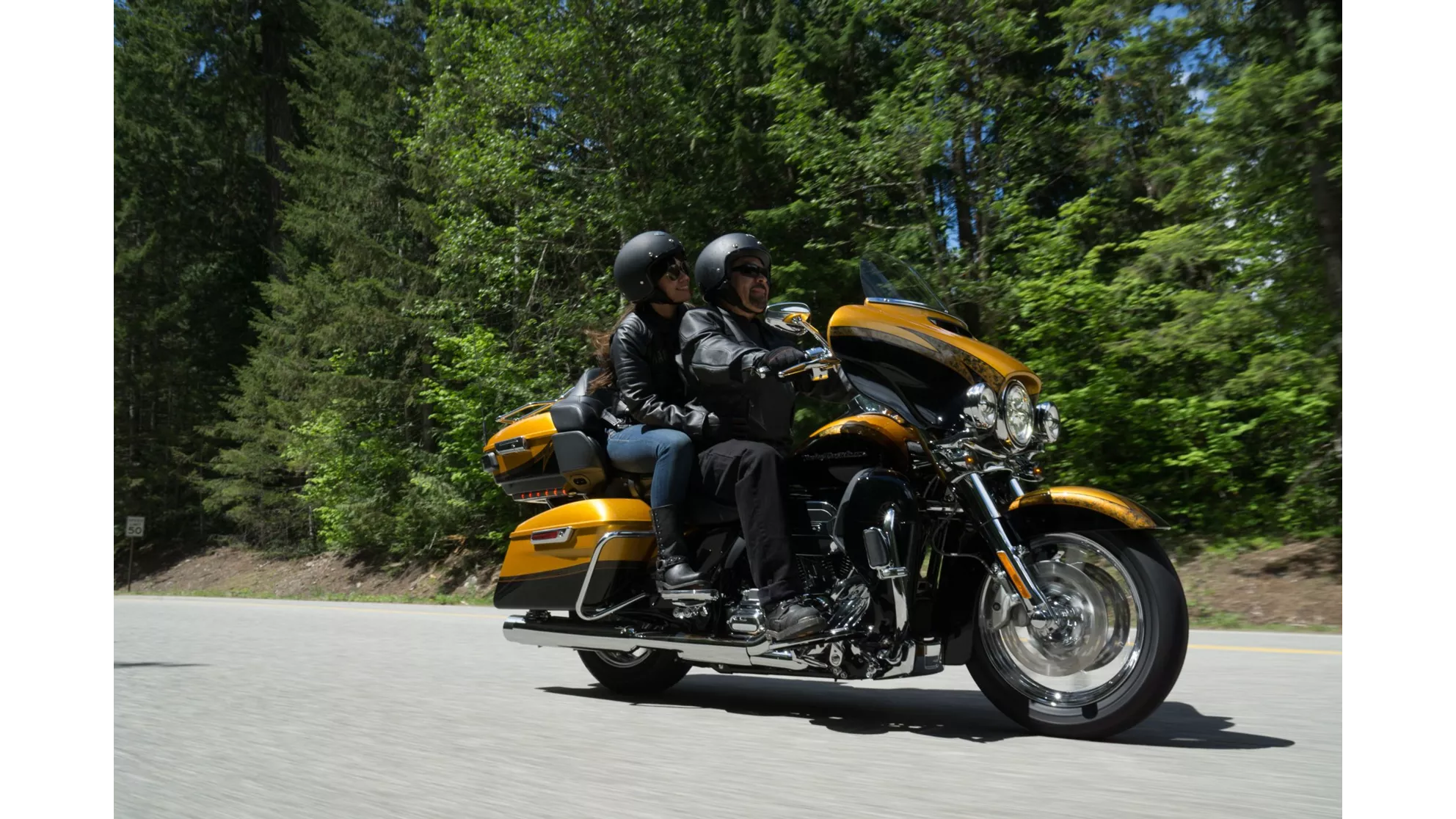 Harley-Davidson CVO Ultra Limited FLHTKSE - Image 5 Harley-Davidson CVO Ultra Limited FLHTKSE - Image 5