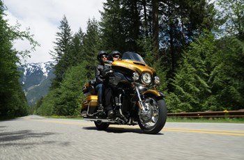 Harley-Davidson CVO Ultra Limited FLHTKSE 2015 - Bild 10