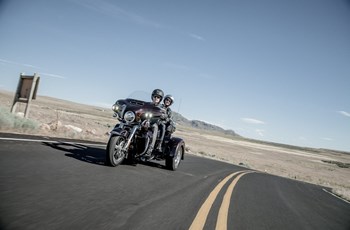 Harley-Davidson Tri Glide Ultra Classic FLHTCUTG 2015 - Bild 9