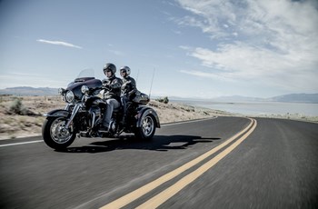 Harley-Davidson Tri Glide Ultra Classic FLHTCUTG 2015 - Bild 21