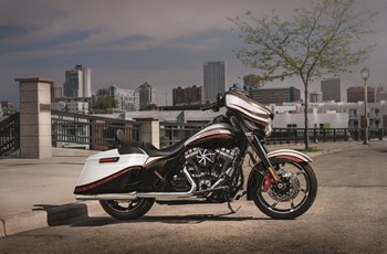 Harley-Davidson Touring Street Glide Special FLHXS 2015 - Bild 9 Harley-Davidson Touring Street Glide Special FLHXS 2015 - Bild 9