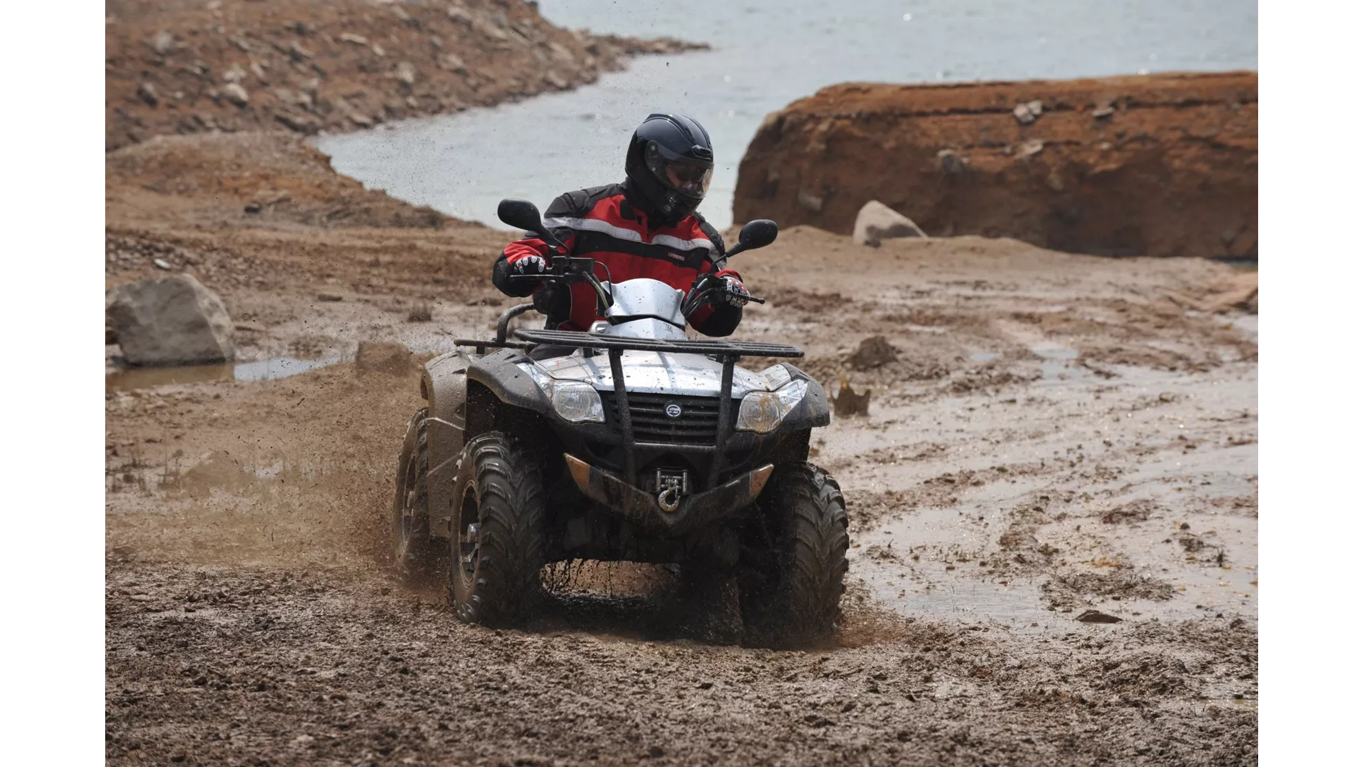 CFMOTO CForce 600 EFI 4x4 XL - Image 9 CFMOTO CForce 600 EFI 4x4 XL - Image 9