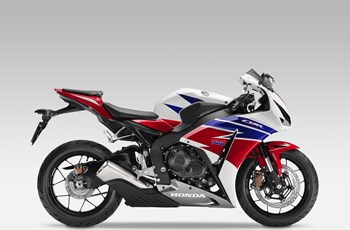 Honda CBR1000RR Fireblade 2015 - Bild 6 Honda CBR1000RR Fireblade 2015 - Bild 6