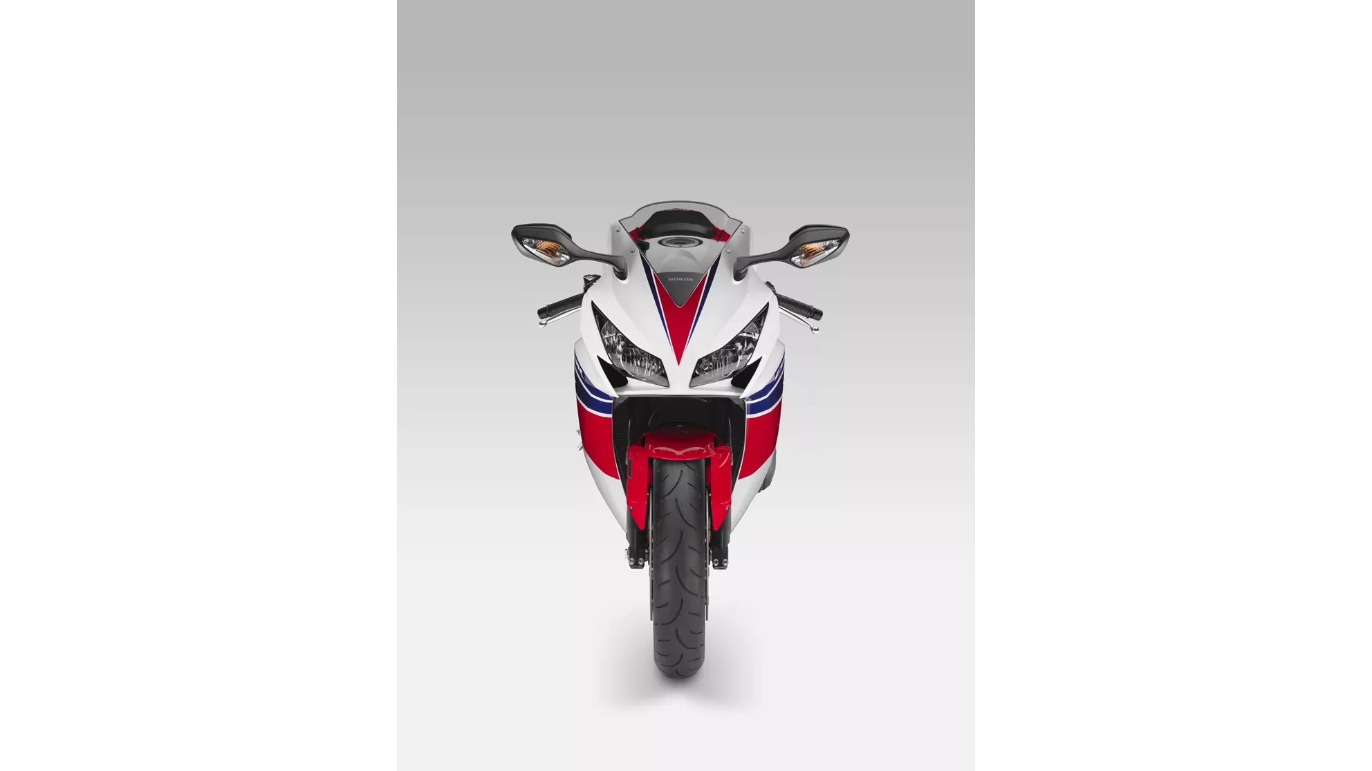 Honda CBR1000RR Fireblade - Image 5 Honda CBR1000RR Fireblade - Image 5
