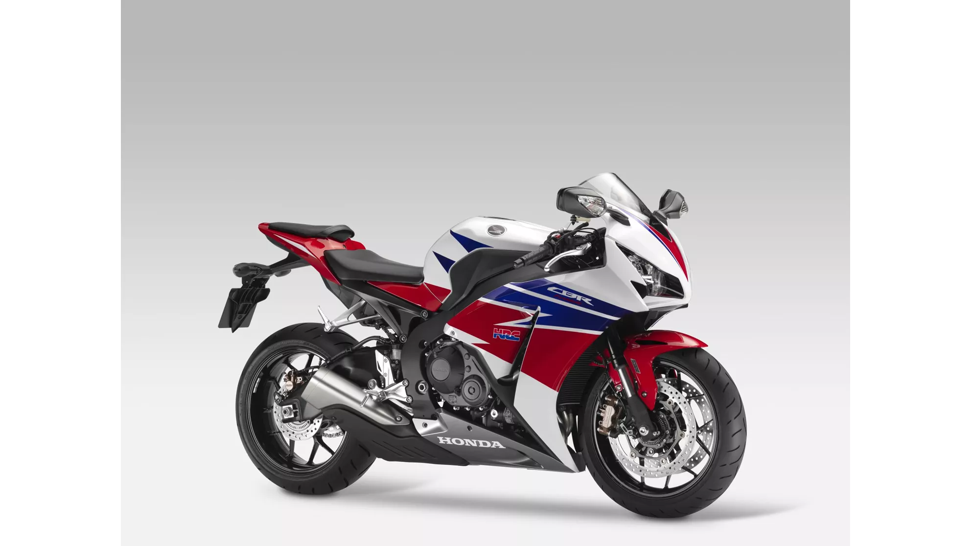 Honda CBR1000RR Fireblade - Image 19 Honda CBR1000RR Fireblade - Image 19