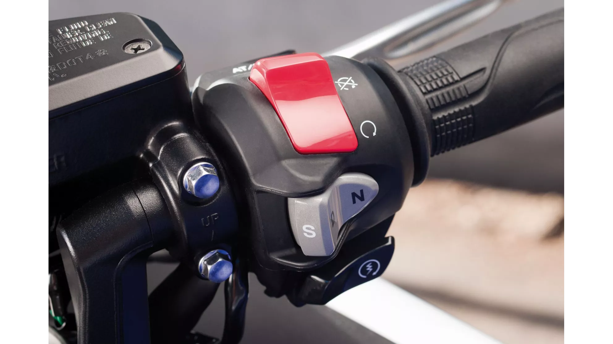 Honda VFR 1200 F - Image 3 Honda VFR 1200 F - Image 3