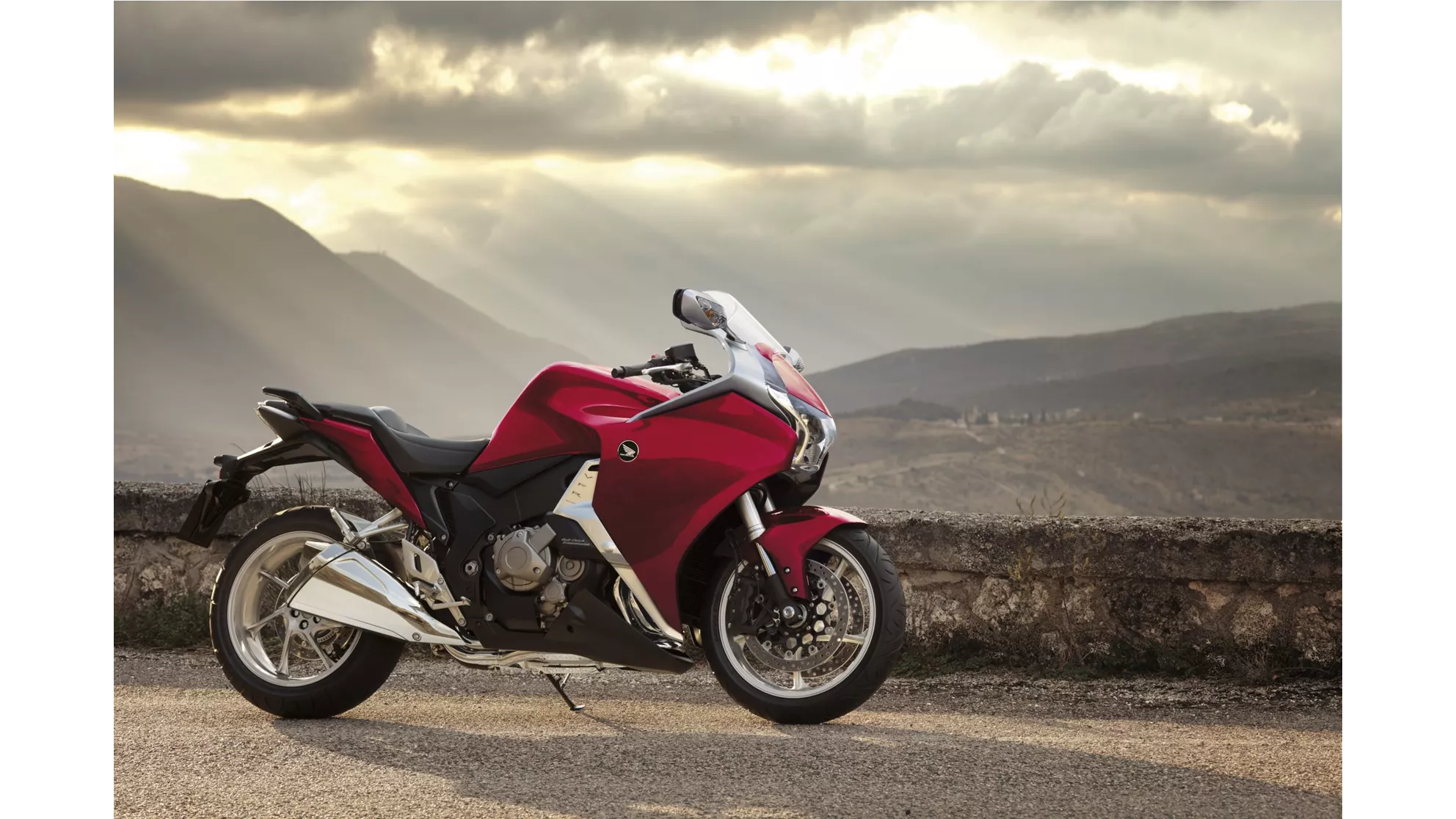 Honda VFR 1200 F - Image 6 Honda VFR 1200 F - Image 6