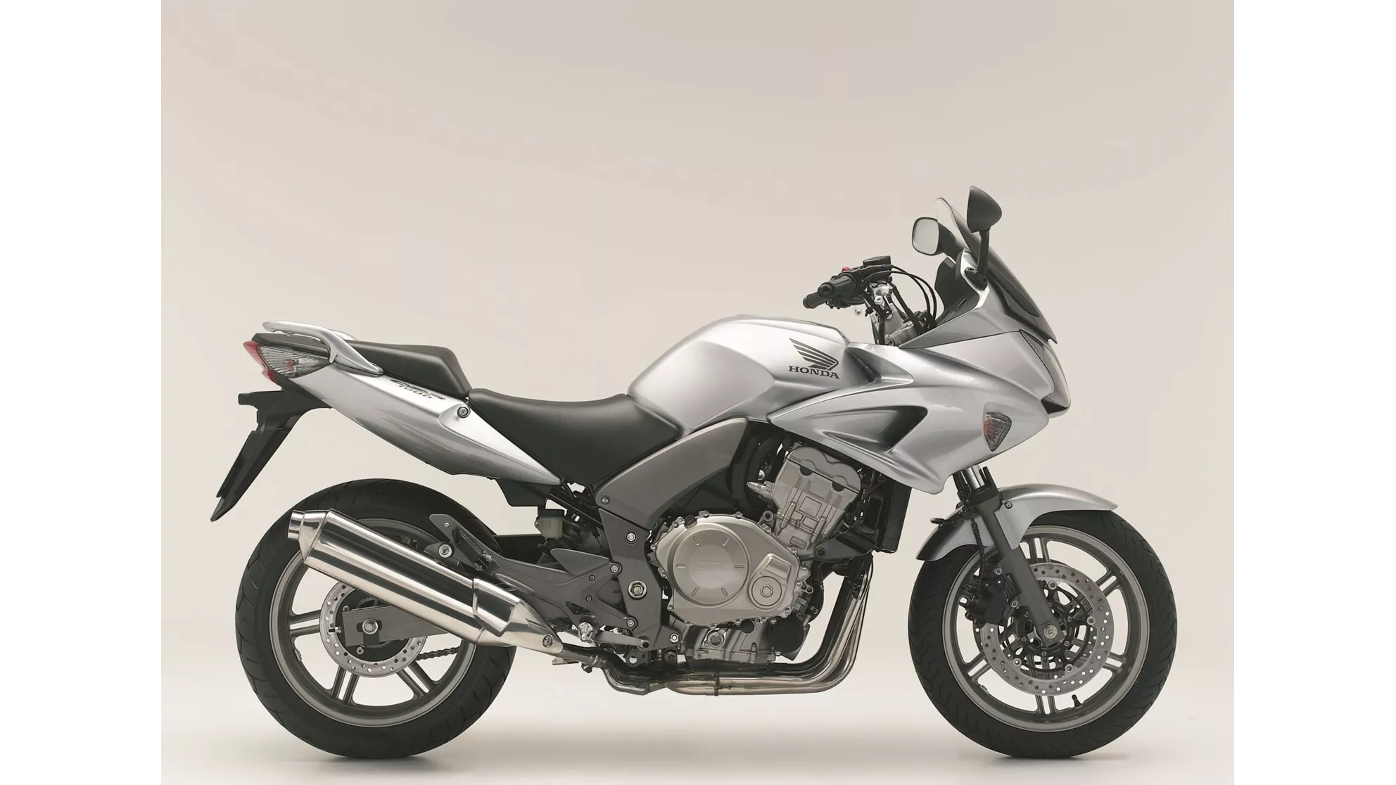 Honda CBF 1000 F - Image 8 Honda CBF 1000 F - Image 8