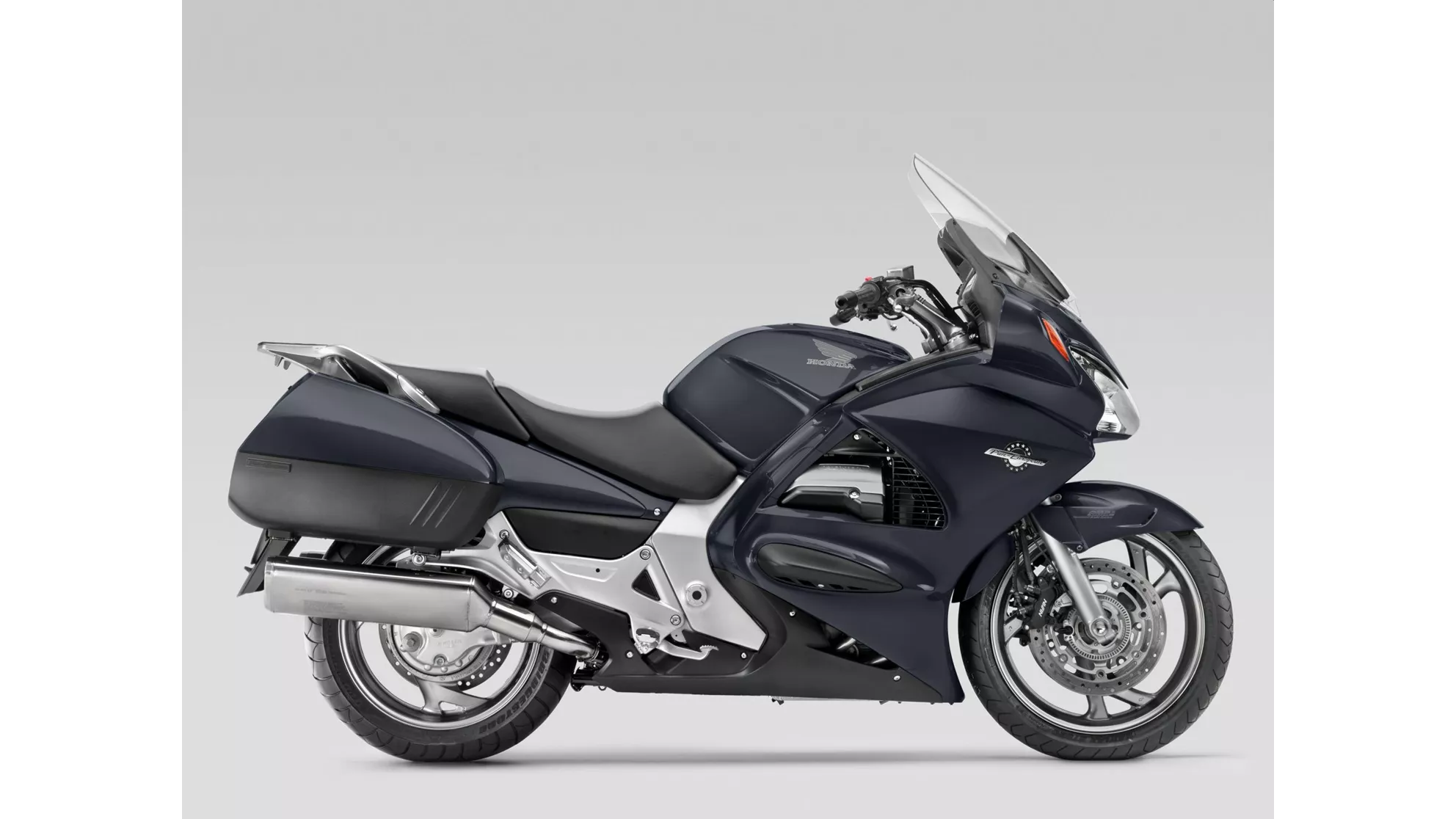 Honda ST 1300 Pan-European - Image 1 Honda ST 1300 Pan-European - Image 1