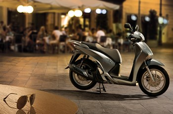 Honda SH150i 2015 - Bild 2 Honda SH150i 2015 - Bild 2