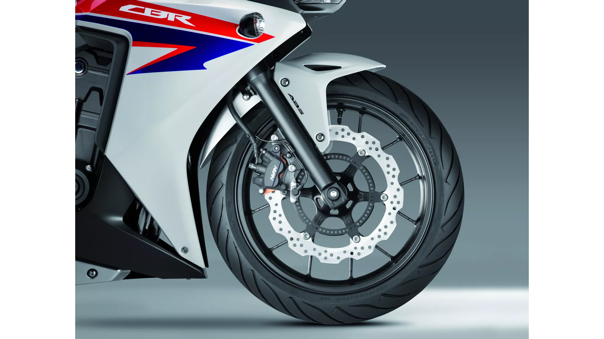Honda CBR500R - Image 9 Honda CBR500R - Image 9