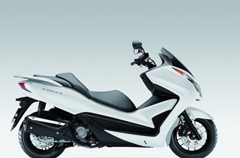 Honda NSS 300 Forza 2015 - Bild 5 Honda NSS 300 Forza 2015 - Bild 5