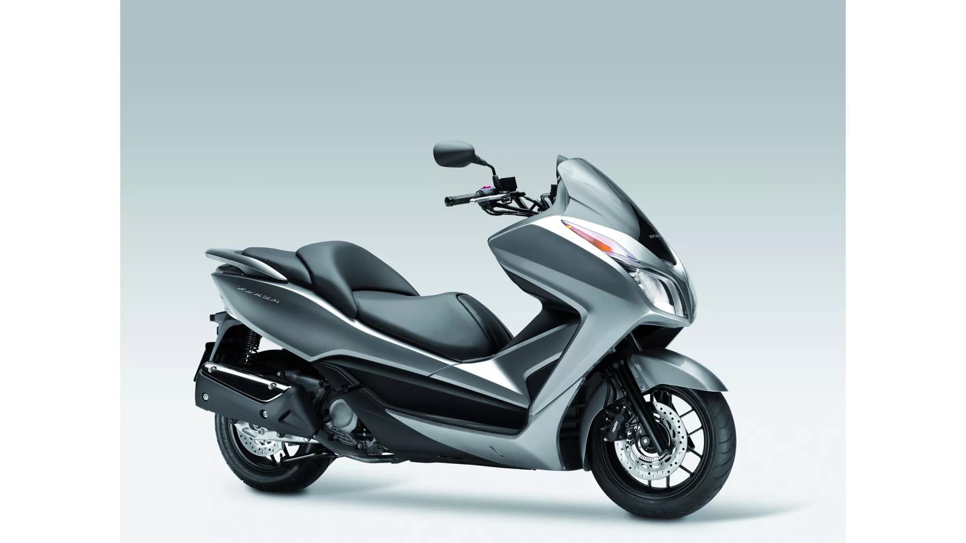 Honda NSS 300 Forza - Image 4 Honda NSS 300 Forza - Image 4