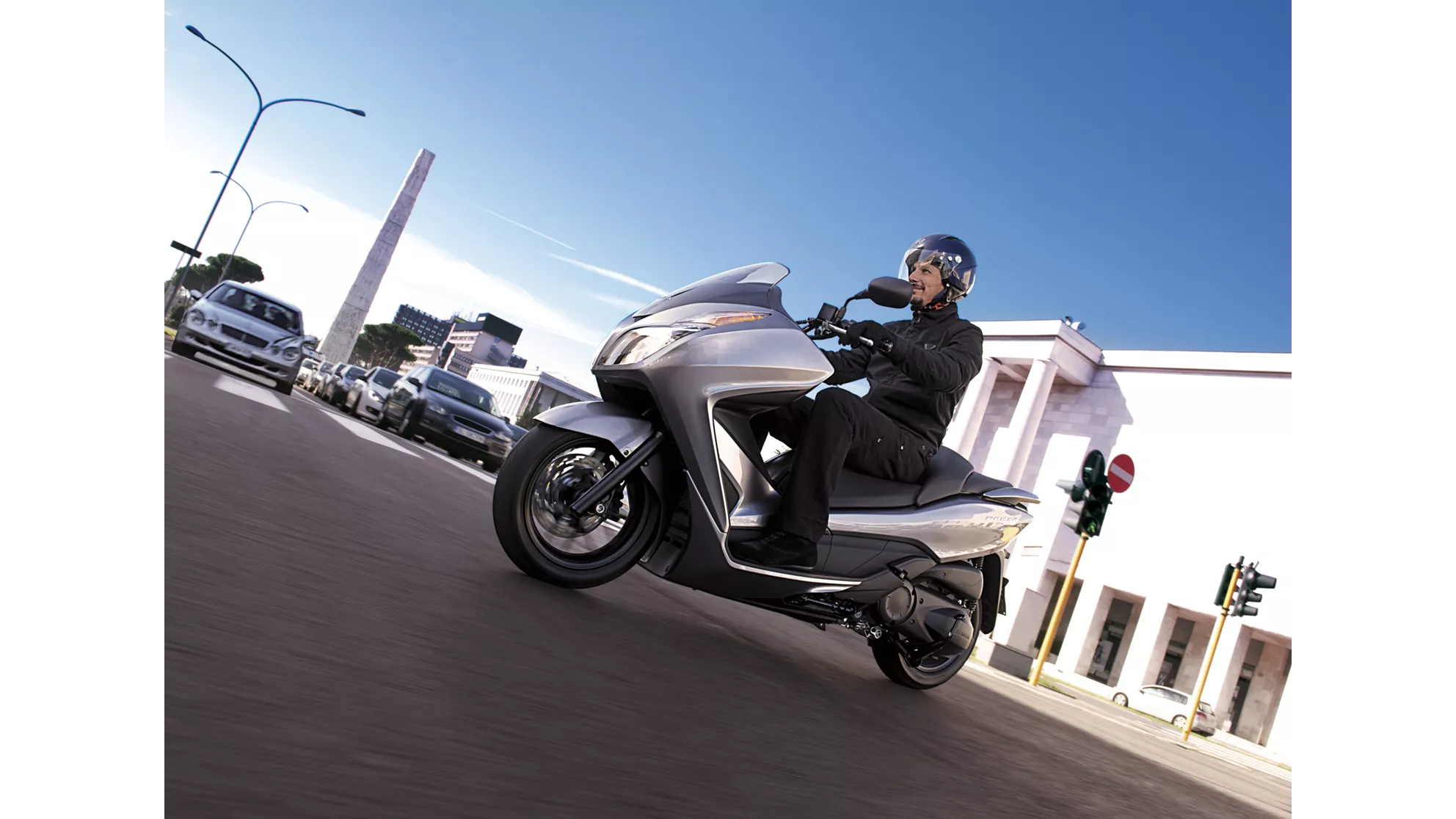 Honda NSS 300 Forza - Image 10 Honda NSS 300 Forza - Image 10