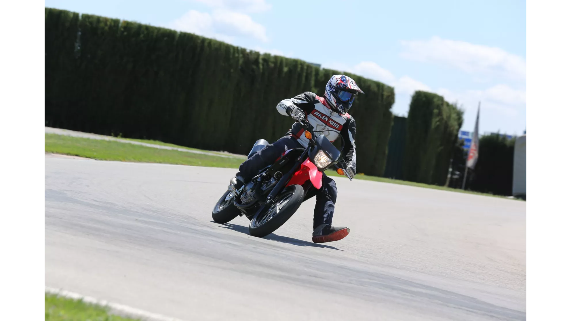 Honda CRF250M - Image 2 Honda CRF250M - Image 2