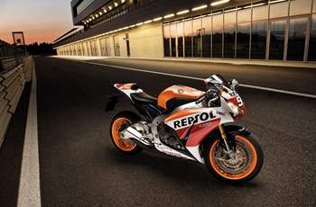 Honda CBR1000RR Fireblade SP 2015 - Bild 14