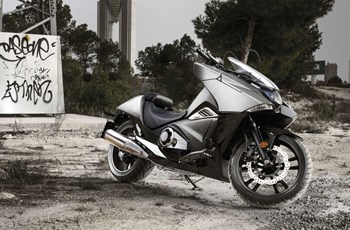 Honda NM4 Vultus 2015 - Bild 2 Honda NM4 Vultus 2015 - Bild 2