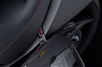 Honda NM4 Vultus 2015 - Bild 8 Honda NM4 Vultus 2015 - Bild 8