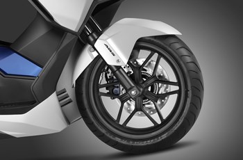 Honda Forza 125 2015 - Bild 22 Honda Forza 125 2015 - Bild 22