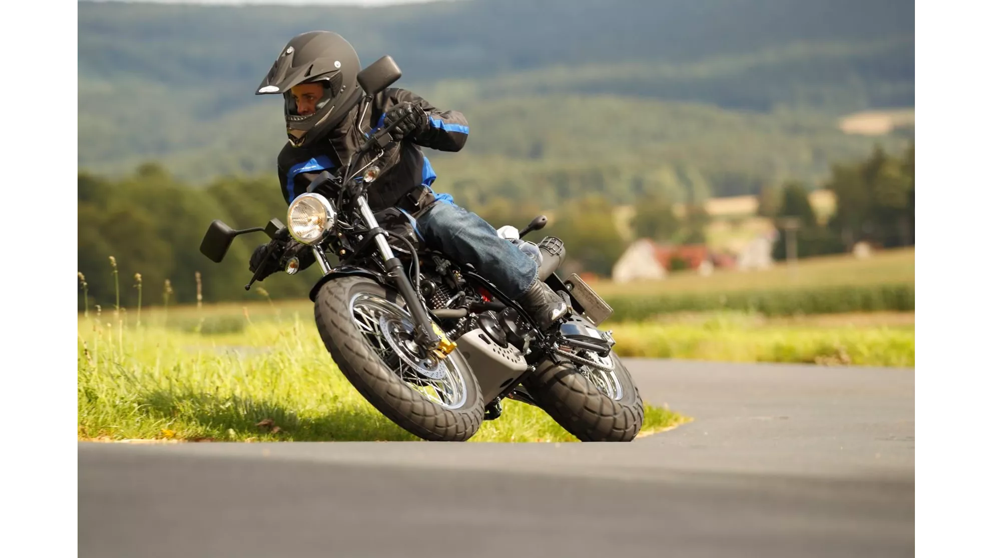 Hyosung Karion 125 - Image 3 Hyosung Karion 125 - Image 3