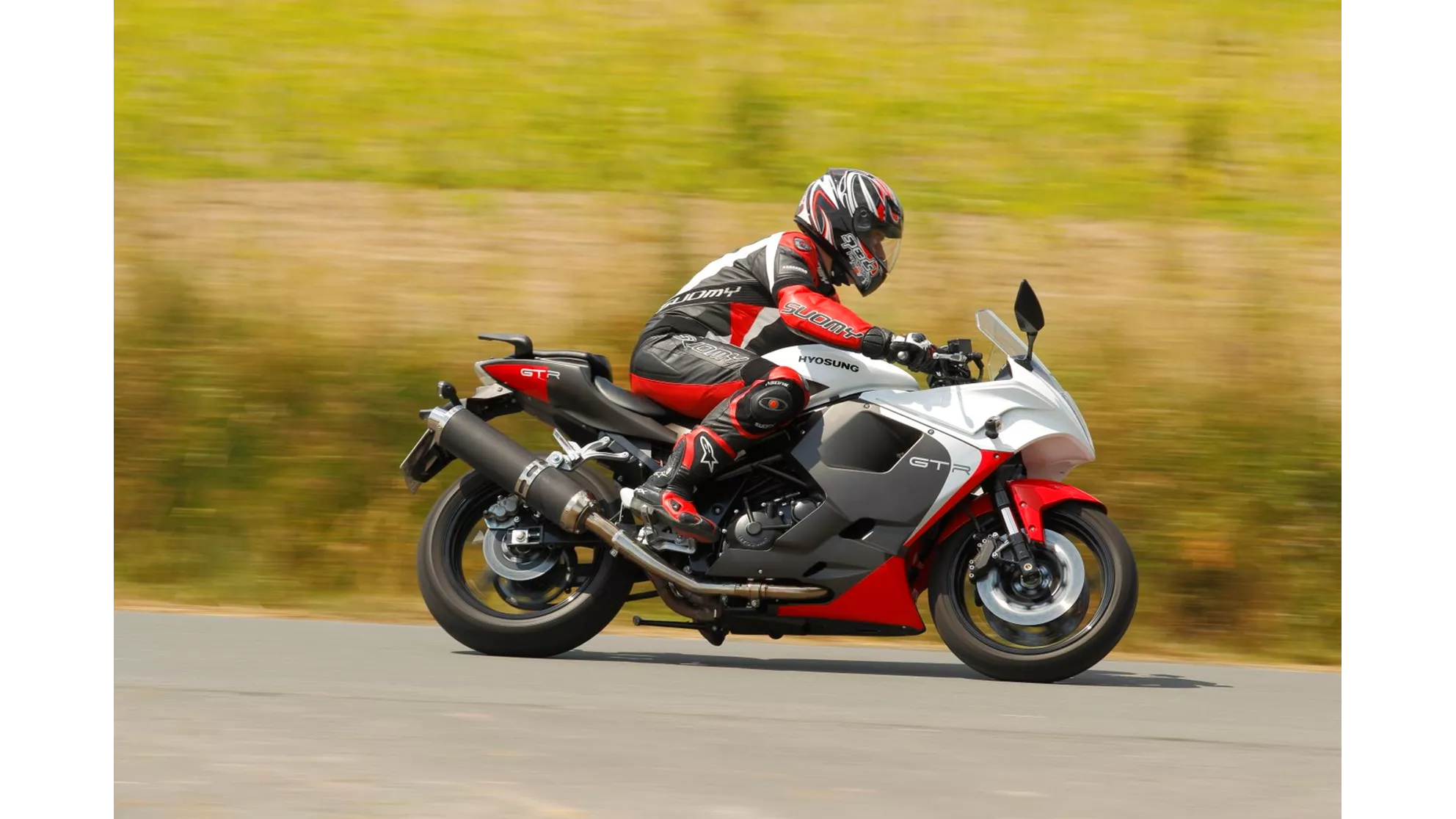 Hyosung GT 650iR Sport - Image 2 Hyosung GT 650iR Sport - Image 2