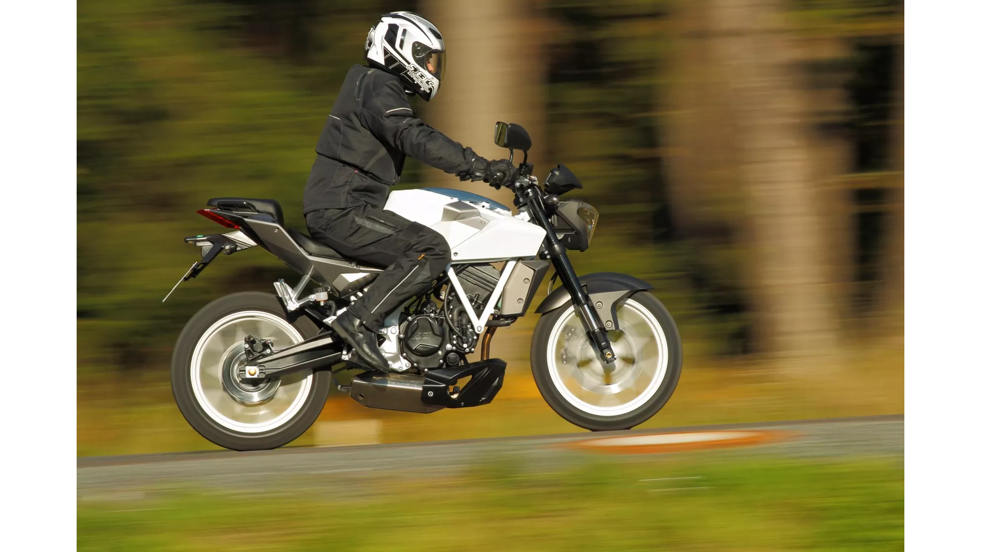 Hyosung GD 250i - Image 8 Hyosung GD 250i - Image 8