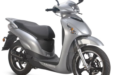 Tauris Avenida 125 2015