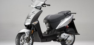 Peugeot Tweet 50 2021 vs Kymco Agility 50 2015