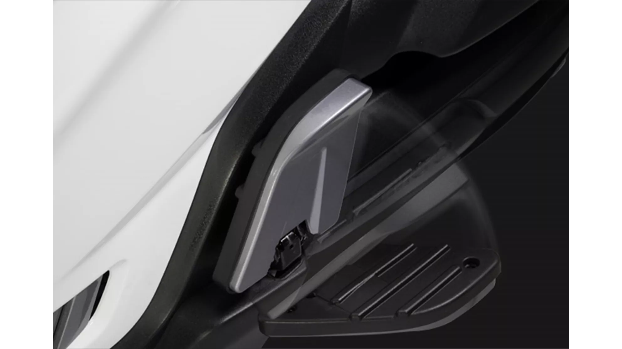 Kymco People GT 300i - Image 6 Kymco People GT 300i - Image 6