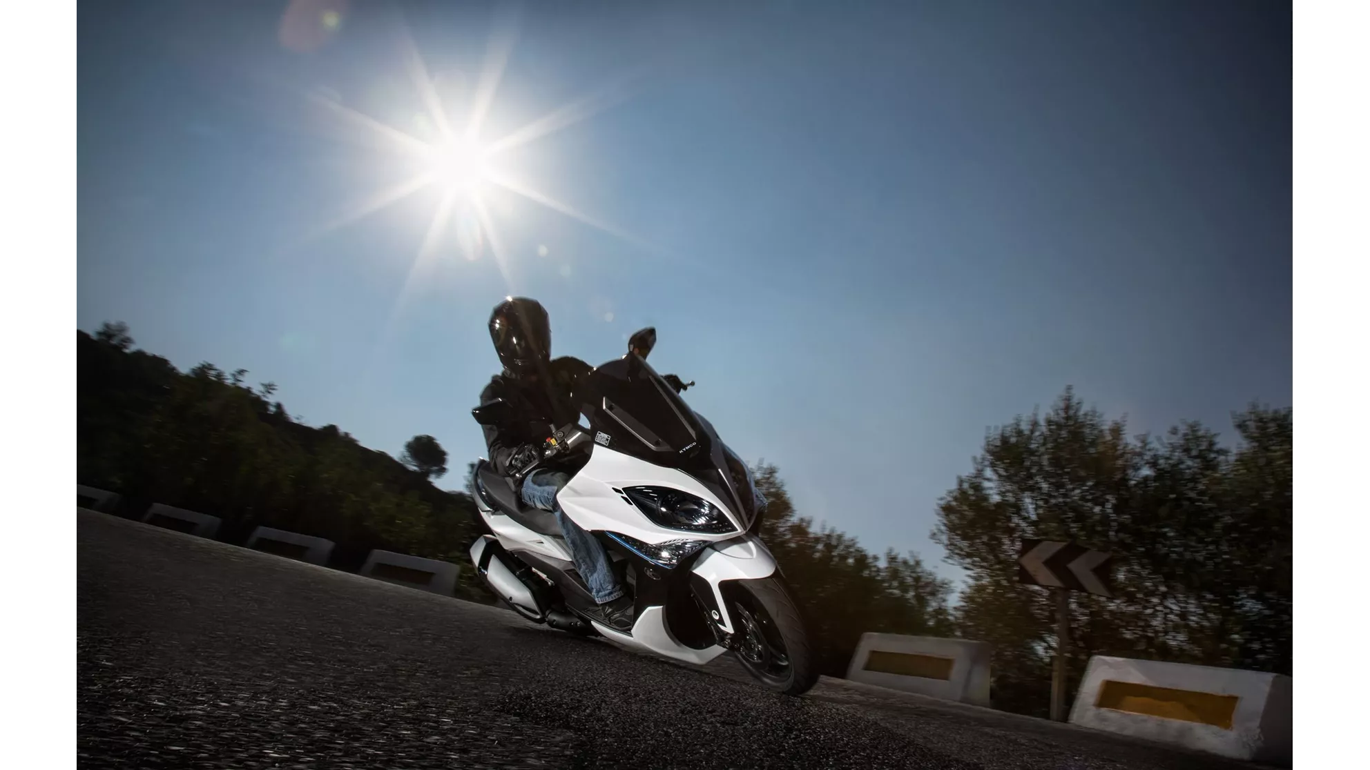 Kymco Xciting 400i ABS - Image 9 Kymco Xciting 400i ABS - Image 9