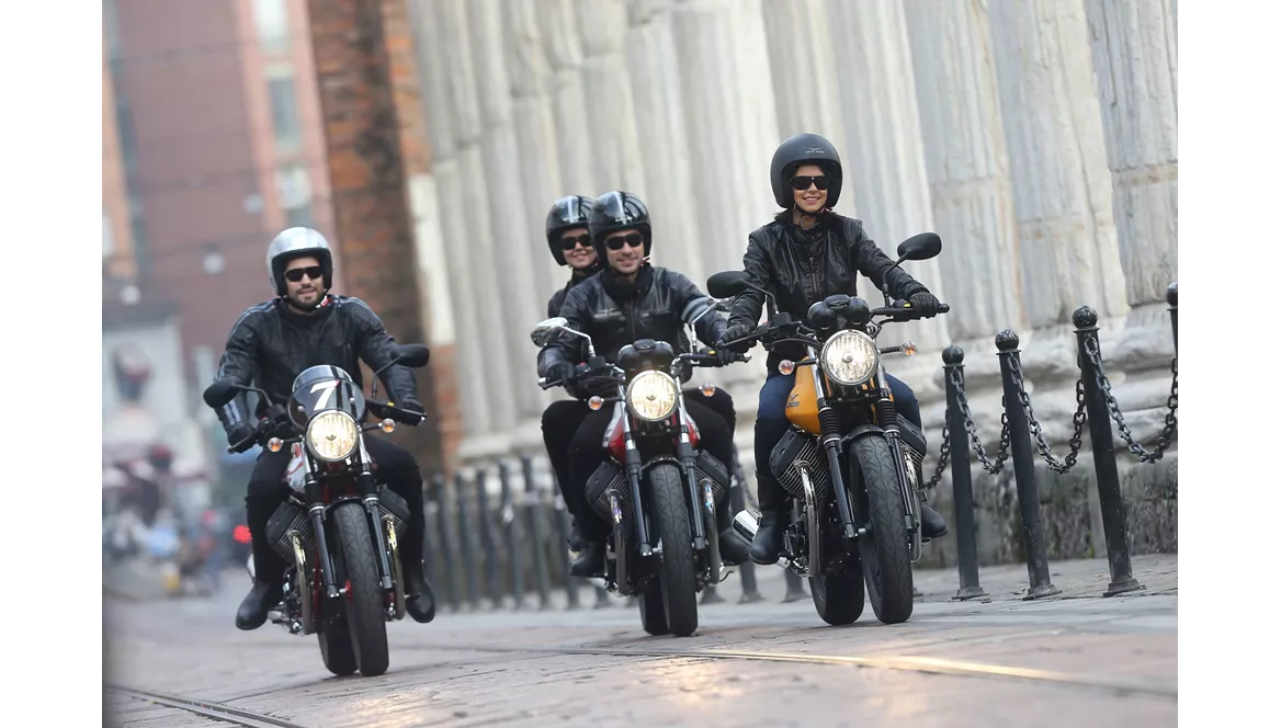 Moto Guzzi V7 II Stone 2015 Moto Guzzi V7 II Stone 2015