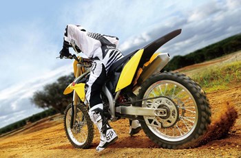 Suzuki RM-Z250 2015 - Bild 2 Suzuki RM-Z250 2015 - Bild 2