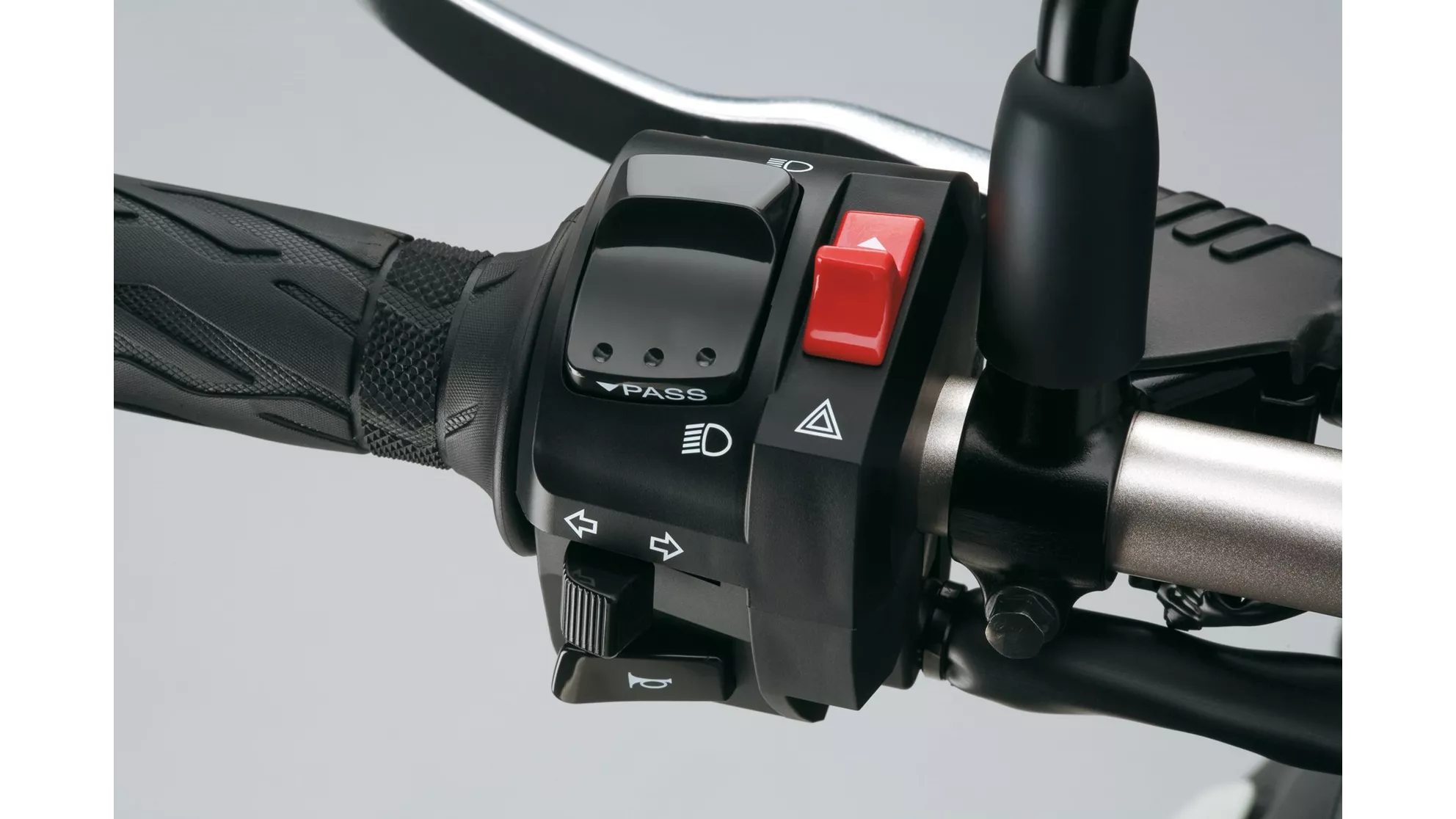 Suzuki V-Strom 650 - Image 3 Suzuki V-Strom 650 - Image 3